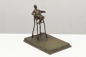 <div class="lightbox-artworktitle">Man on a High Chair</div><div class="lightbox-artworkyear">1984</div><div class="lightbox-artworkdescription">Bronze</div><div class="lightbox-artworkdimension">32 x 35 x 25 cm</div><div class="lightbox-artworkdimension"></div><div class="lightbox-tagswithlinks"><a rel='nofollow' href='/page/1/?s=%23Bronze'>#Bronze</A> <a rel='nofollow' href='/page/1/?s=%23EarlyWorks'>#EarlyWorks</A></div>