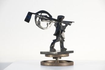 <div class="lightbox-artworktitle">Untitled (Man with Globe)</div><div class="lightbox-artworkyear">2008</div><div class="lightbox-artworkdescription">bronze</div><div class="lightbox-artworkdimension">29 x 30 x 29 cm</div><div class="lightbox-artworkdimension">Edition of 20</div><div class="lightbox-tagswithlinks"><a rel='nofollow' href='/page/1/?s=%23Series'>#Series</A> <a rel='nofollow' href='/page/1/?s=%23Bronze'>#Bronze</A> <a rel='nofollow' href='/page/1/?s=%23Edition'>#Edition</A> <a rel='nofollow' href='/page/1/?s=%23TheNose'>#TheNose</A></div>